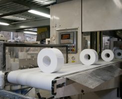 Produzione bobine asciugatutto, carta igienica, rotoli asciugamano, veline facciali Produzione bobine asciugatutto, carta igienica, rotoli asciugamano, veline facciali